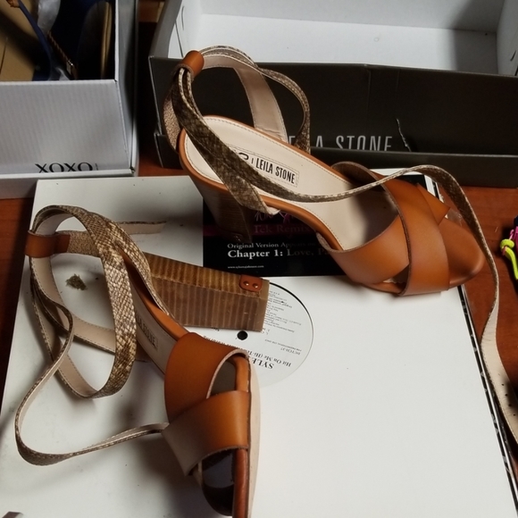 Heel sandal - Picture 3 of 3